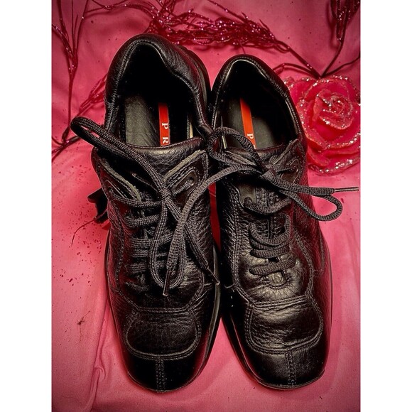 PRADA…WOMENS BLACK LEATHER TENNIS SHOES…SIZE 5.5M…MADE IN ITALY - Picture 1 of 8